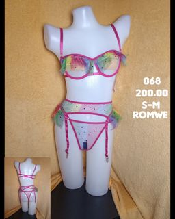 (Category: ) located in . Submitted by seducente.closet (Listing ID 1461271350, Image 1). Description: .
