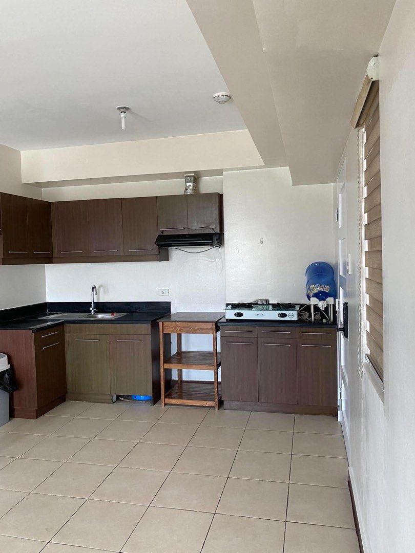 3BR Corner unit at Flair Tower For Sale (Category: Apartments & Condos) located in Manila. Submitted by ADB.Realtor (Listing ID 1461163628, Image 2). Description: FOR SALE | FLAIR TOWERS SOUTH 📍 11th Floor – Atrium Garden 📐 76 SQM 🛏️ 3 Bedrooms with Balcony 🚿 2 Toilet & Baths 🛋️ Semi-Furnished (As-Is, Where-Is) 🚗 1 Parking Slot – B4 💰 Selling Price: ₱13.2M Inclusive of Capital Gains Tax (CGT) FOR DIRECT BUYERS ONLY! For serious inquiries a