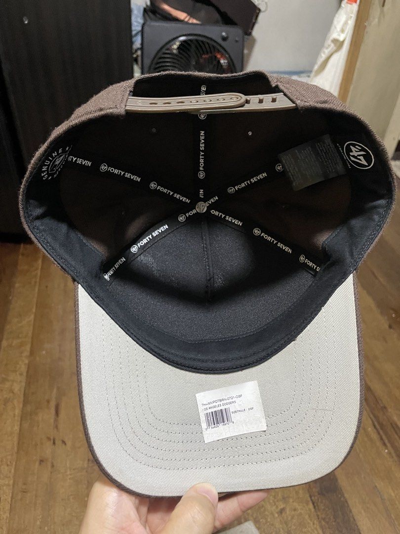 ‘47 Brand LA Dodgers Cap (Category: Caps & Hats) located in Mandaluyong City. Submitted by _mksmt (Listing ID 1461213453, Image 3). Description: -Legit bought from Canada🇨🇦 -A FRAME SNAPBACK -Has minor creases PHP1200 ONLY.