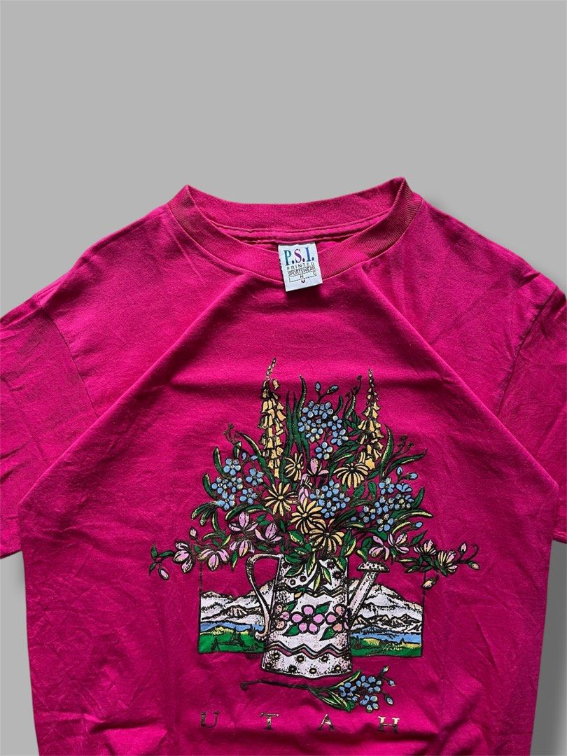 90's Art Tee (Category: Activewear) located in Cebu City. Submitted by dip.thrift (Listing ID 1461182454, Image 2). Description: ▫️PSI Tag ▫️Medium (19x28.5) ▫️Issue: None ▫️Color Rate: 10/10 ▫️Condition: 10/10.