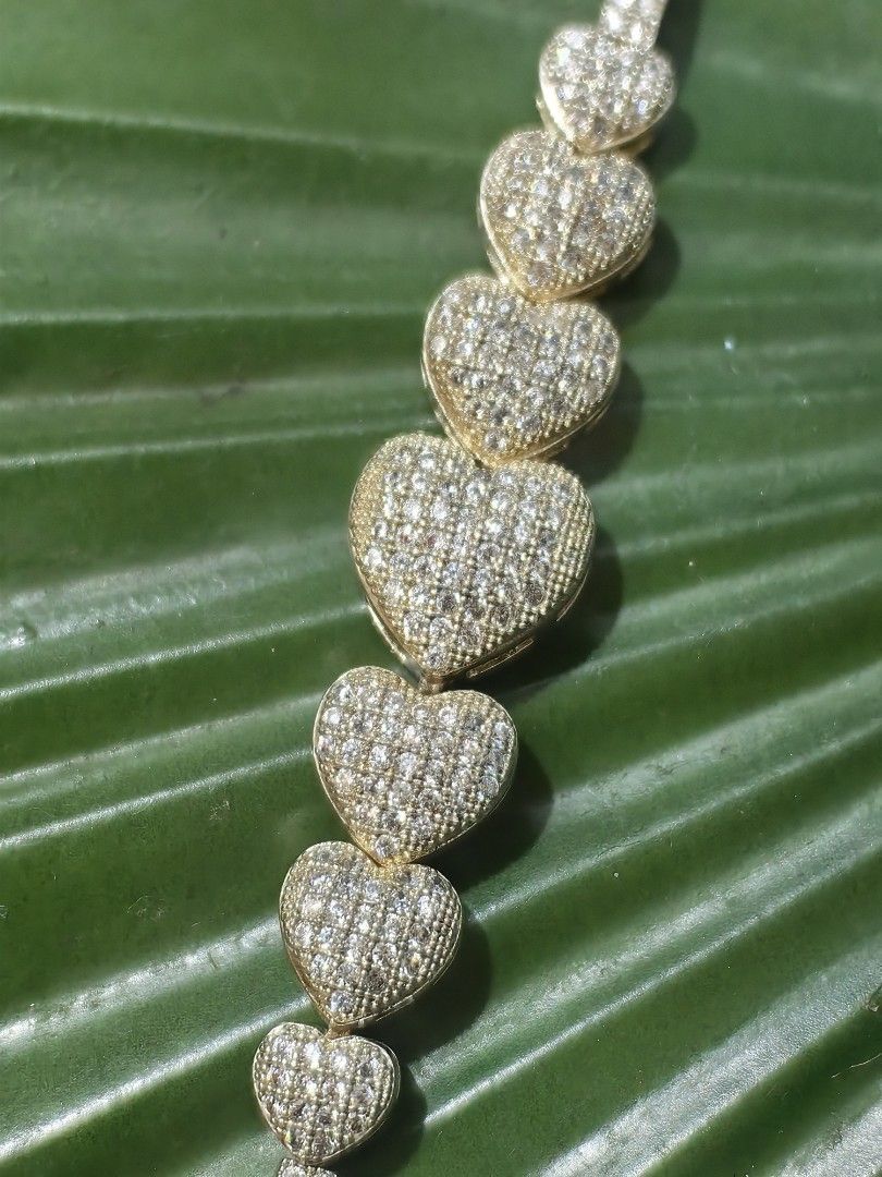 925 Silver bracelet, 7 inches (Category: Bracelets) located in Pasig City. Submitted by primepicksph (Listing ID 1461250940, Image 3). Description: DISCLAIMER: Stones used in the accessories are not tested. Therefore, we are selling the items as is. These products are sourced from different suppliers who have obtained them from auctions. Though some may still look brand new, we declare all items posted as pre-owned. Please manage your expectation