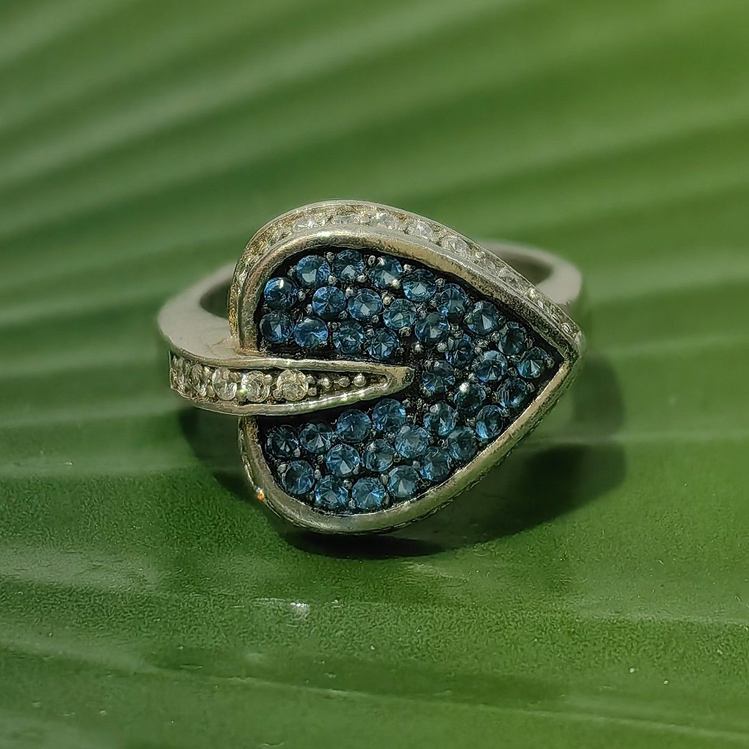925 Silver ring, size 6.75 (Category: Rings) located in Pasig City. Submitted by primepicksph (Listing ID 1461252559, Image 1). Description: DISCLAIMER: Stones used in the accessories are not tested. Therefore, we are selling the items as is. These products are sourced from different suppliers who have obtained them from auctions. Though some may still look brand new, we declare all items posted as pre-owned. Please manage your expectations as so