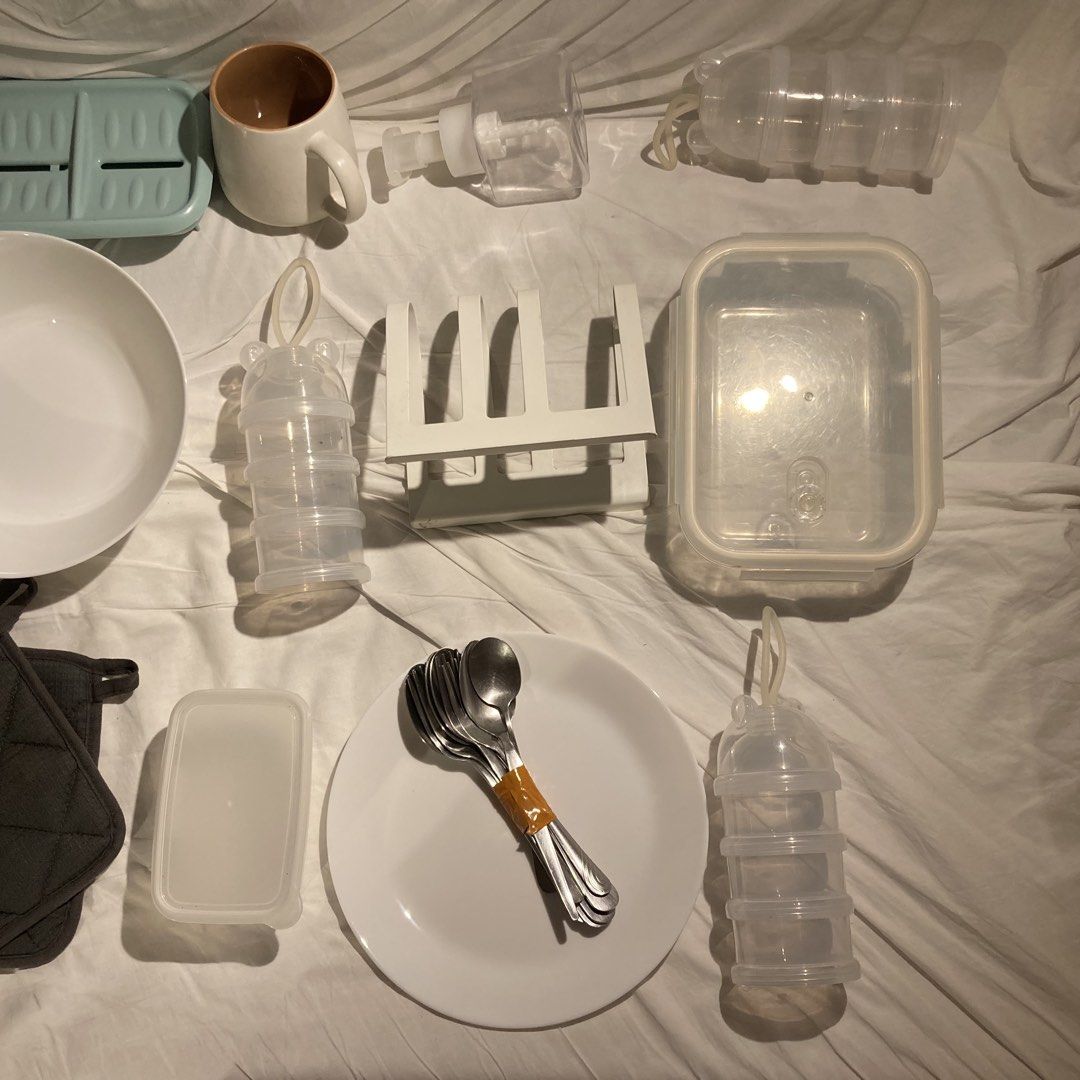 99 per item / kitchen sale (Category: Other Kitchenware & Tableware) located in Taguig. Submitted by grindrr (Listing ID 1461313515, Image 3). Description: 99 pesos each. Currently available: 3x Baby formula container (sold separately) 1 big deep bowl 1 plate 1 set of spoon and forks Tupperware pot lid holder 2x pot holder big mug (slit at the bottom from the inside) soap dish glass food storage (broken vent cover) Not available: Muji foaming pum