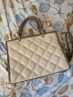 （分類：）位於 。 由 tsh10232 提交（商品編號 1461144749，圖片 1）。簡介： 。