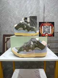 (Category: ) located in . Submitted by shoes.locker (Listing ID 1461294196, Image 1). Description: .