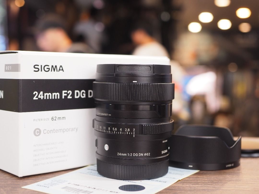 [ L-MOUNT 用 ] Sigma 24mm f2 DG DN For L-mount 香港行貨 廣角鏡頭 （分類：鏡頭及裝備）位於 Hong Kong。 由 hi-tech_shop-m 提交（商品編號 1461240914，圖片 1）。簡介： 歡迎地鐵站沿線交收 或可親臨九龍旺角山東街47-51,星際城市 M 號舖 ( 正門半層 ) Shop M ,Sim City,47-51 Shan Tung Streets,Mongkok,Kowloon -------------------------------------------------------------------------- 有盒 齊配件 外觀95%新 功能正常 購買本店相機鏡頭,享有30天全保 如需更多照片或查詢Trade in 報價, 請PM留電話或致電：61074108( Simon ) / 65350583 ( Angus ) ---------------------------------------