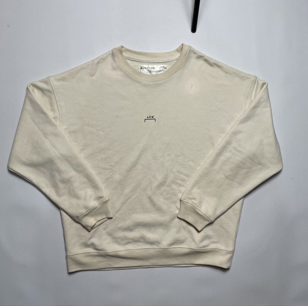 A cold wall distressed crewneck (Category: Activewear) located in Urdaneta. Submitted by northdrops_asian (Listing ID 1461251532, Image 1). Description: Excellent condition .