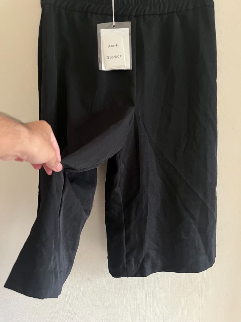 Acne Studios Imri Twill Acetate Gaucho Pants (Category: Other Bottoms) located in Quezon. Submitted by _babypluto (Listing ID 1461270586, Image 3). Description: Acne Studios Imri Twill black are wide legged culotte shorts with an elasticised waist for a comfortable, versatile fit.Elasticised waist;Loose, overlapping side seams;Hidden in seam pockets;Heavyweight acetate twill;Elasticised waist;Loose, overlapping side seams;Hidden in seam pockets;H