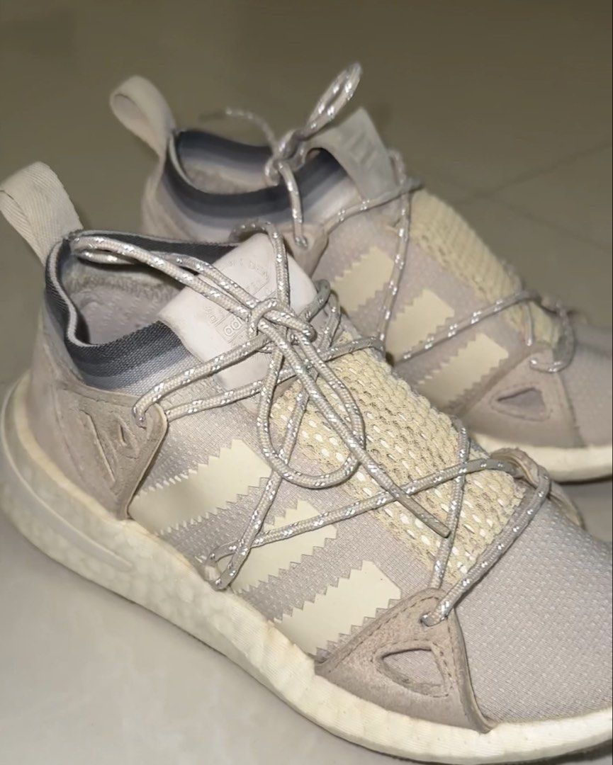 Adidas Arkyn — Clear Brown / Nude (Category: Sneakers) located in Bulacan. Submitted by gohmenasai (Listing ID 1461179326, Image 2). Description: Adidas Arkyn — Clear Brown / Nude Price: ₱2,000 Size: US 5.5 Condition: Pre-loved Location: Guiguinto, Bulacan Payment: GCash Buyer shoulders shipping fee. • Same-day delivery: Lalamove (from Guiguinto, Bulacan) • Standard courier: J&T Express Payment first before shipping..