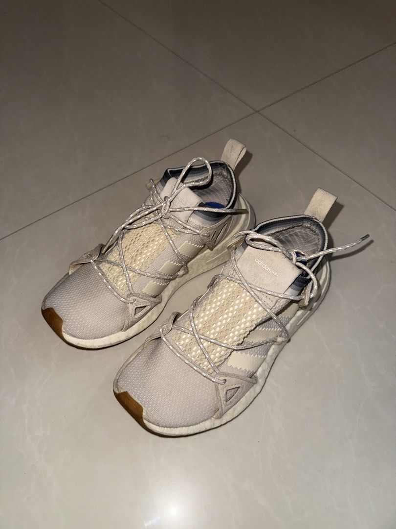 Adidas Arkyn — Clear Brown / Nude (Category: Sneakers) located in Bulacan. Submitted by gohmenasai (Listing ID 1461179326, Image 1). Description: Adidas Arkyn — Clear Brown / Nude Price: ₱2,000 Size: US 5.5 Condition: Pre-loved Location: Guiguinto, Bulacan Payment: GCash Buyer shoulders shipping fee. • Same-day delivery: Lalamove (from Guiguinto, Bulacan) • Standard courier: J&T Express Payment first before shipping..