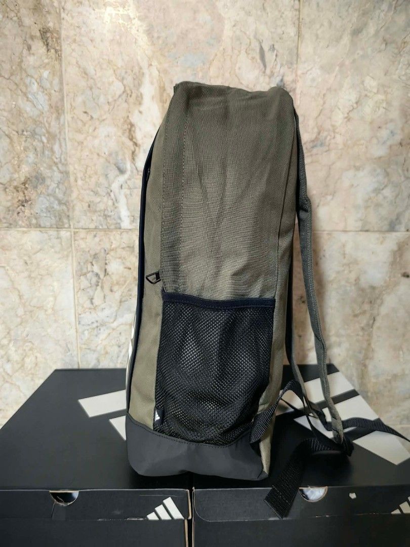 Adidas Backpack (Category: Backpacks) located in Pasig City. Submitted by titojek (Listing ID 1461174467, Image 3). Description: ⚠️ For sale only. 🔥 Brand new and legit Ad!das Backpack (L 11" x W 6" x H 18") 💵 700. Fixed price (1,400 SRP) 🛵 Lalamove or Grab ✈️ J&T and JRS (no rush shipping) 💳 Payment • Gcash or Security Bank ❌ Wala na akong meet up. ❌ Walang COD/COP. ❌ Walang Sh0pee checkout. 📍Pinagbuhatan, Pasig City 💡Actual product color 
