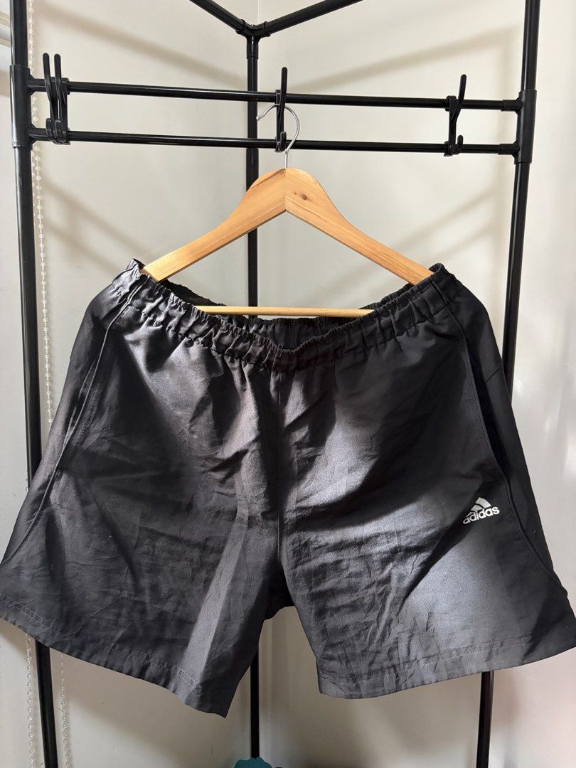 Adidas Chelsea Shorts (Category: Shorts) located in Batangas. Submitted by cakzero (Listing ID 1461131167, Image 1). Description: Color: Black Dimes: 32X16.5.