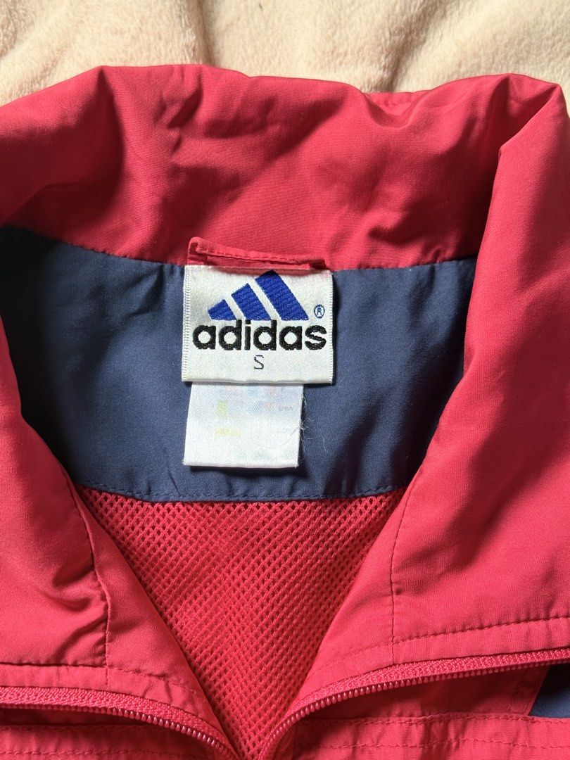 Adidas Colorblock Windbreaker Jacket (Category: Coats, Jackets and Outerwear) located in Manila. Submitted by jvee_05 (Listing ID 1461159779, Image 3). Description: Vintage Adidas track jacket - Flaws: Zipper unable to close, walang zipper yung isang pocket - rfs: maliit na.