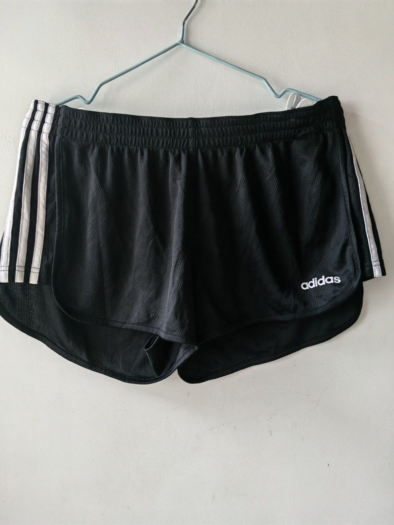 Adidas drifit shorts (L) (Category: Activewear) located in Baguio. Submitted by kacijom (Listing ID 1461251757, Image 1). Description: ₱300 •Ad! drifit shorts •Size L, 15. 5"x11" •9/10 (Very-Good Used Condition).