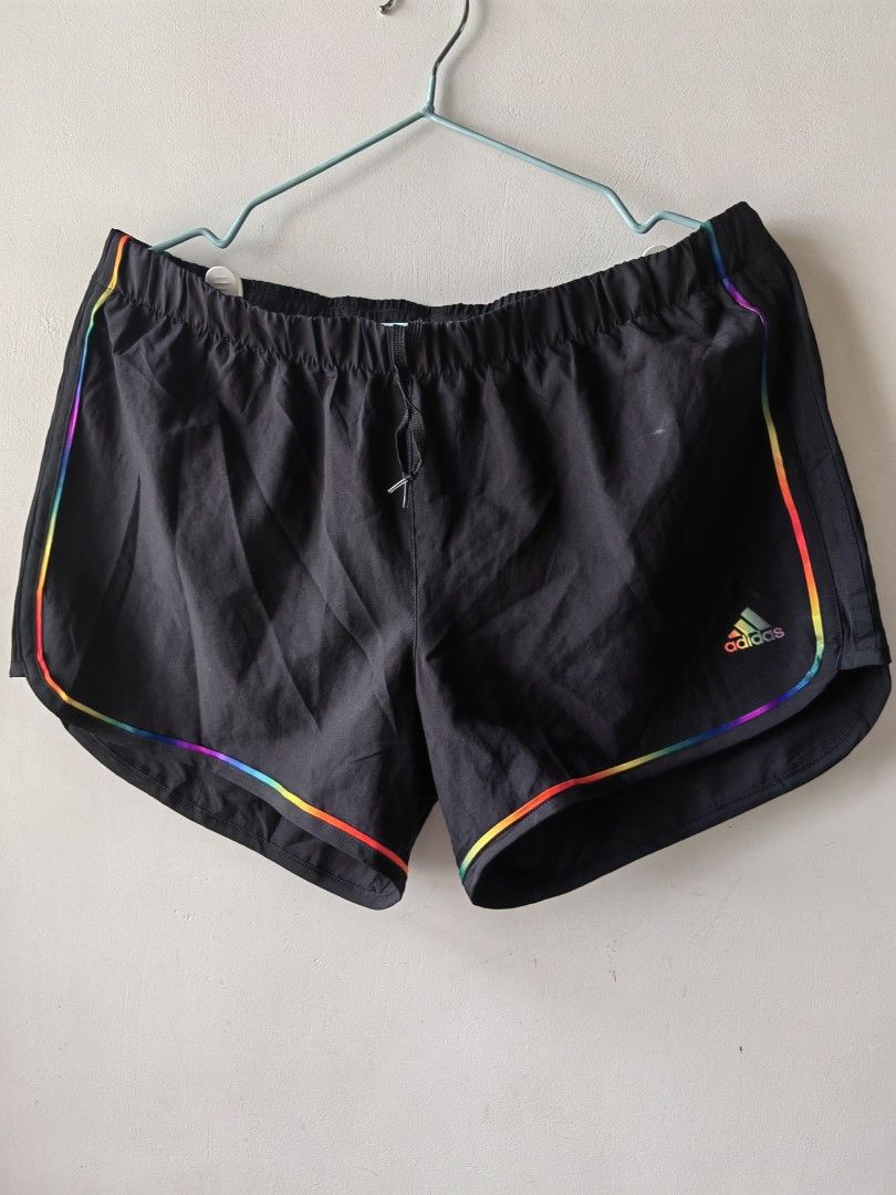 Adidas drifit shorts (M-L) (Category: Activewear) located in Baguio. Submitted by kacijom (Listing ID 1461252052, Image 1). Description: ₱400 •Ad! drifit shorts w/ drawstring & undies •Size M best fit L, 16"x11" •9/10 (Very-Good Used Condition).