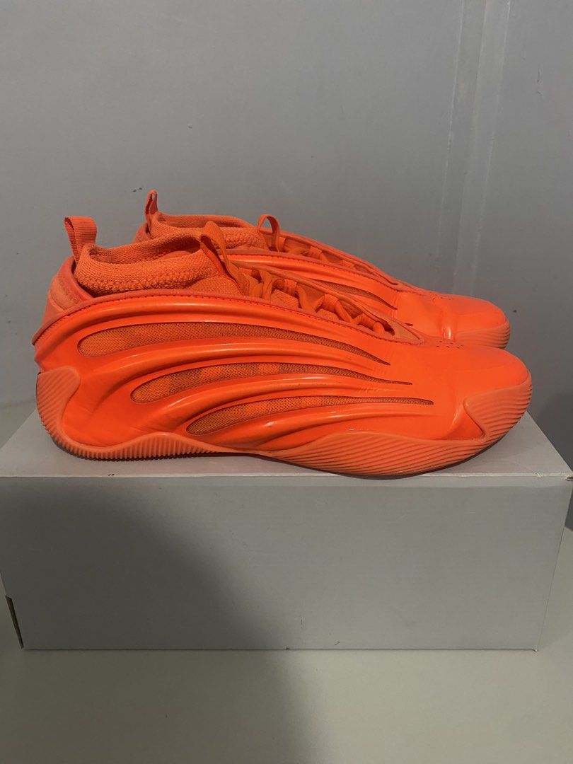 Adidas Harden Vol. 9 Dynamo (Category: Sneakers) located in Paranaque City. Submitted by mannya_07 (Listing ID 1461258278, Image 3). Description: -Adidas Harden Vol. 9 basketball shoes - Comes with original box 3750.