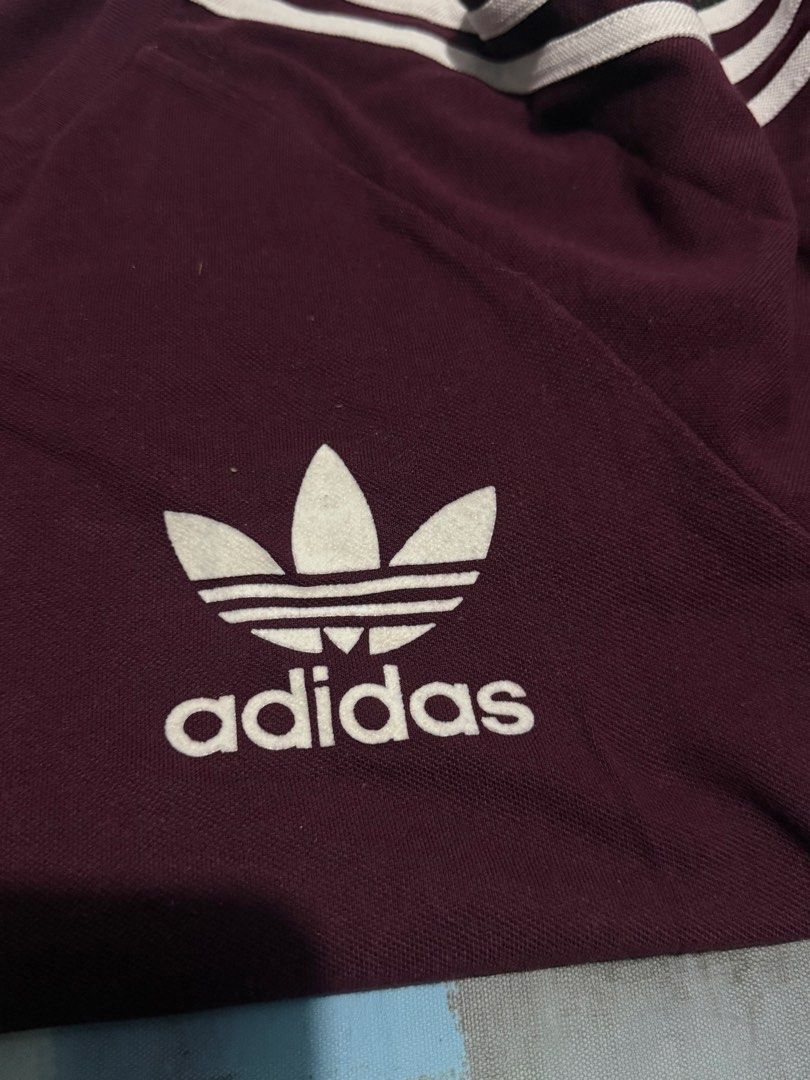 Adidas longsleeves (Category: Tshirts & Polo Shirts ) located in Las Pinas. Submitted by thrftmnl. (Listing ID 1461224621, Image 2). Description: Adidas longsleevs Size: Medium Dimes Width: 19 Length: 27 .