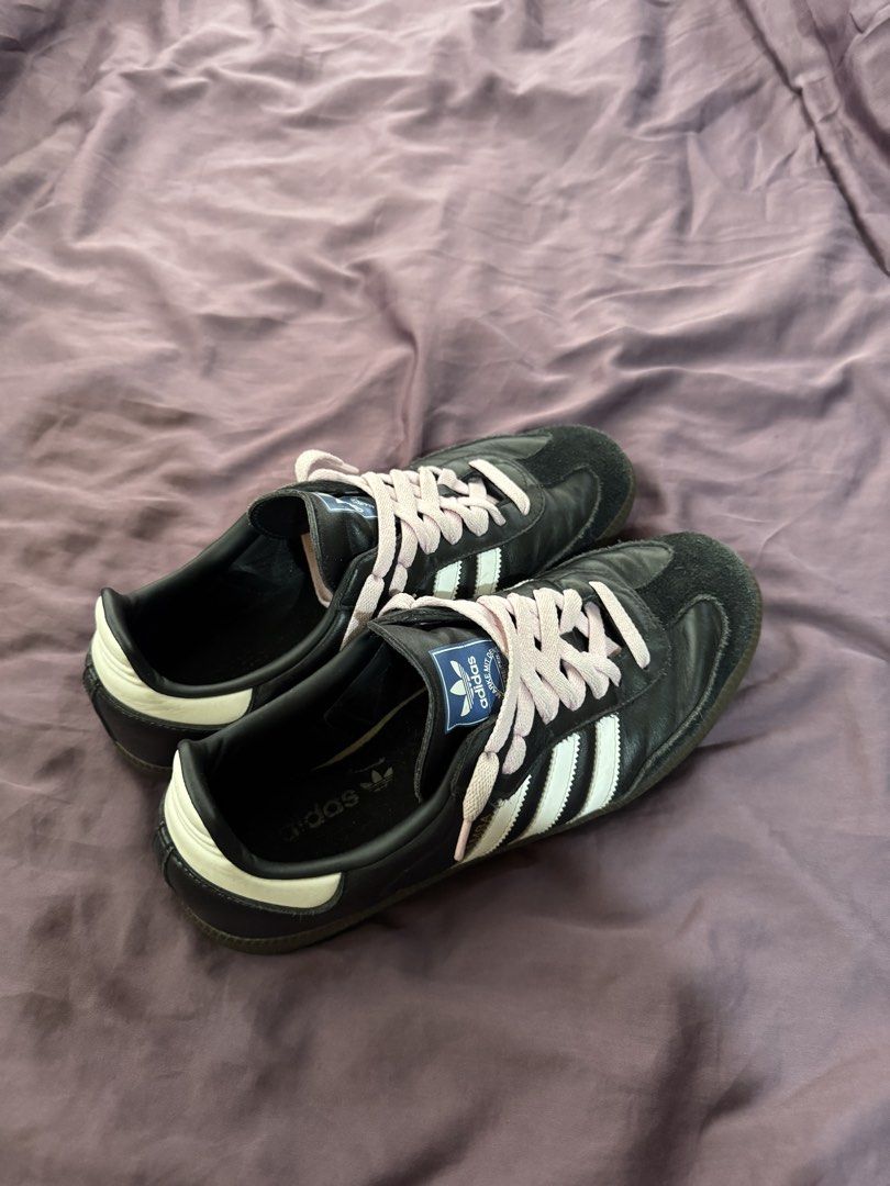 ADIDAS SAMBA (Category: Casual Shoes) located in Manila. Submitted by ioeeon (Listing ID 1461192638, Image 1). Description: NEGOTIABLE PRICE; no refunds SIZE US 11.5 very well loved pair of sambas but haven’t worn it in a while since I have been wearing school uniforms more recently selling it for SUPER cheap just so others can have it na fits tighter especially for wide feet people. this shoe fits people with us 10.5-11 on other shoes.