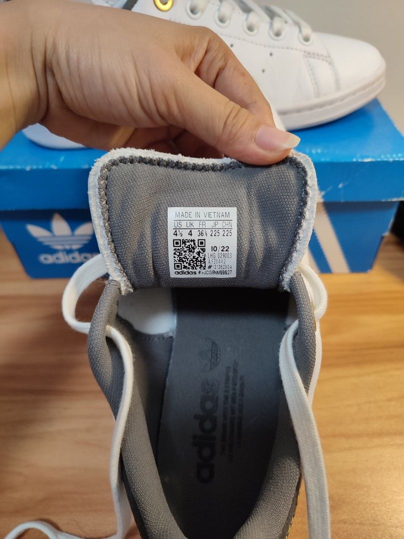 Adidas Stan Smith (Category: Sneakers) located in Villasis. Submitted by leighfppp (Listing ID 1461244466, Image 2). Description: WOMENS. Original box. 10/10. Hindi ako fan ng stan smith. buy nyo na kesa masayang :(((( 10/10 malinis..