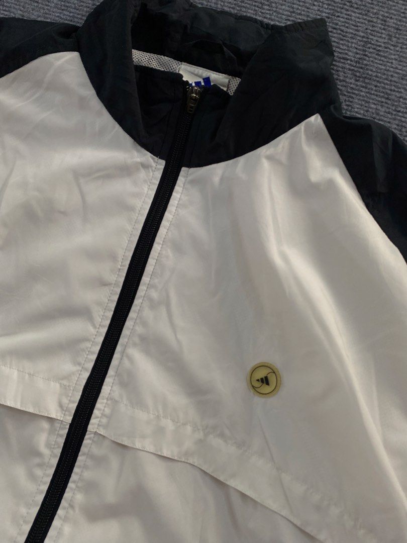 Adidas vintage windbreaker (Category: Coats, Jackets and Outerwear) located in Manila. Submitted by j4y_thrift (Listing ID 1461192423, Image 3). Description: Note: Color may due to lightning conditions please please manage your expectations since item are used.