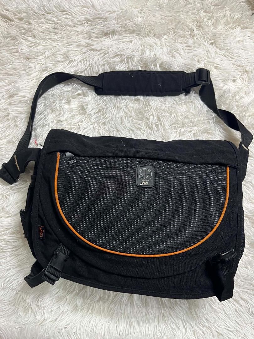 Aesics Messenger Bag (Category: Sling Bags) located in Manila. Submitted by senggggg. (Listing ID 1461300437, Image 2). Description: good condition working zip need wash minimal sign of use fade tag authentic.