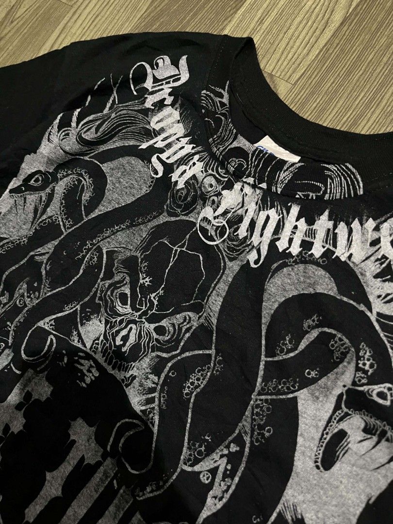 Affliction Vibe y2k (Category: Tshirts & Polo Shirts ) located in Tayabas. Submitted by sickfinds (Listing ID 1461294269, Image 2). Description: Affliction Vibe y2k Large Excellent Condi Heavy Cotton Metal Moulisha/ Extreme Couture/ Affliction/ y2k / Emo / Goth/ Tapout.
