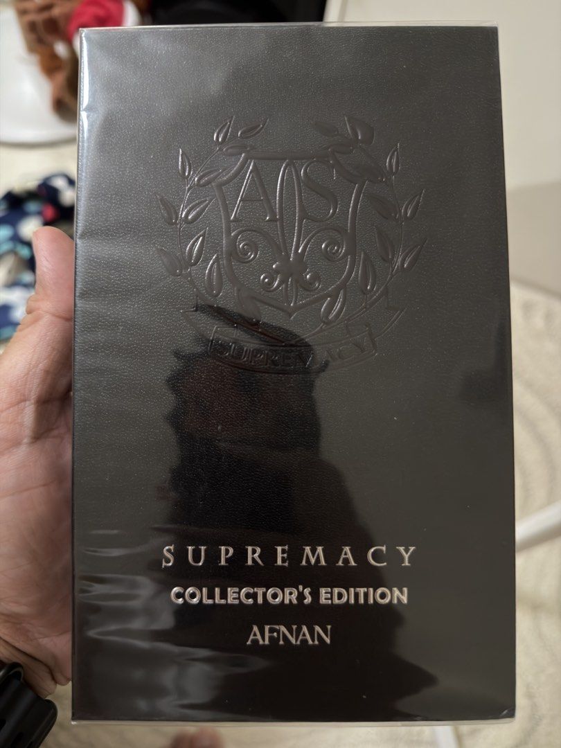 AFNAN SCE (Category: Jewelry) located in Paranaque City. Submitted by yjjjy (Listing ID 1461242066, Image 1). Description: Afnan Supremacy Collectors EDT: ✨ Scent Profile: Fresh • Fruity • Woody • Smoky • Elegant 💎 Vibe: Luxurious, confident, masculine & sophisticated 🌙 Best for: Evening / Date Night / Special Occasions ⏳ Performance: Excellent longevity and noticeable projection 2 Extra Pair only: Sealed : ₱4500 Tampered Sealed : ₱3995 📍 PARA