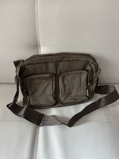 （分類：）位於 。 由 tabowly 提交（商品編號 1461197979，圖片 1）。簡介： 。