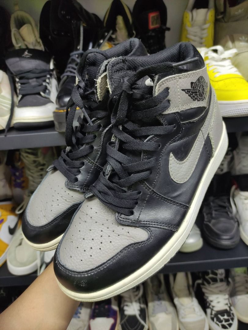 AIR JORDAN 1 RETRO SHADOW EUR 40 (Category: Sneakers) located in Las Pinas. Submitted by w3e_ph_select_shop (Listing ID 1461296444, Image 1). Description: US 7 EUR 40 .