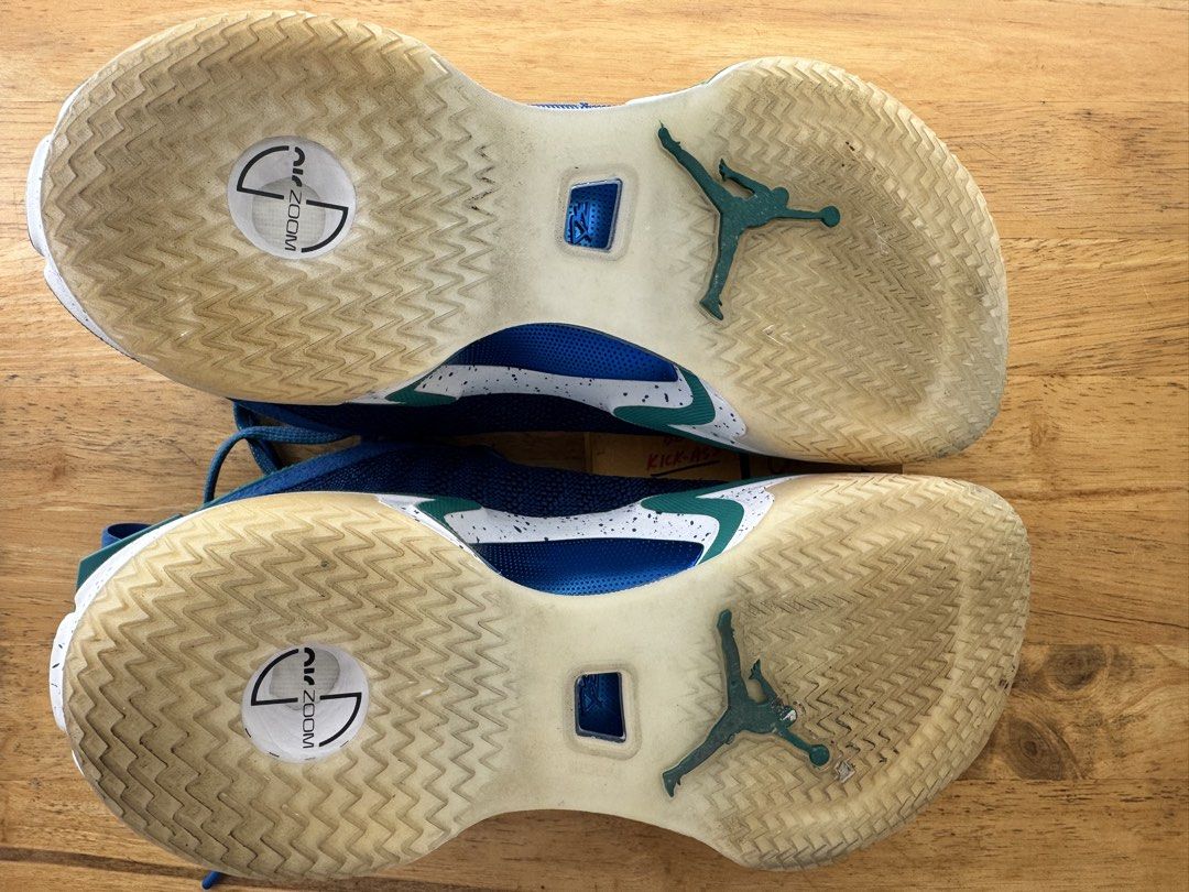 Jordan 36 Luka PE “Laser Blue” (Category: Sneakers) located in Quezon City. Submitted by leone.trading (Listing ID 1461125744, Image 3). Description: Air Jordan 36 Luka Doncic PE “Laser Blue” Size: US 7.5 M / US 9 W No Box RFS: downsizing collection Additional details: Slight yellowing on outer sole but upper is pristine and looks like new. Only used in wood courts. Upper is pristine. No sole separation. .