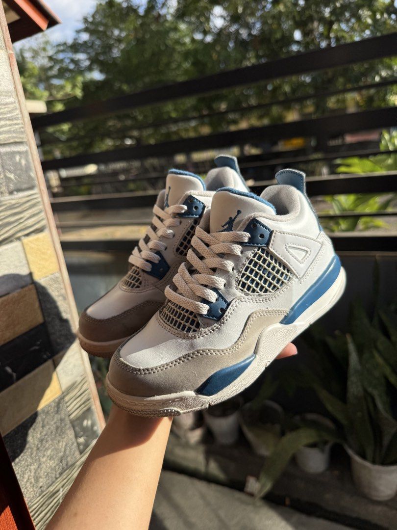 Air Jordan 4 Retro TD "White Tech Grey" (Category: Babies & Kids Fashion) located in Manila. Submitted by zgrey12 (Listing ID 1461133647, Image 1). Description: - Toddler Jordan 4s - Colorway: White, Tech Grey, Blue - Classic and iconic design - Ideal for toddlers starting their sneaker collection - Laces are clean - Ready for a new adventure!.