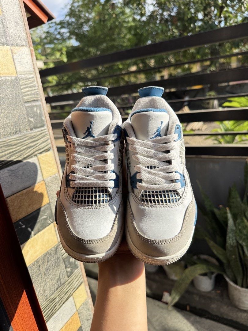 Air Jordan 4 Retro TD "White Tech Grey" (Category: Babies & Kids Fashion) located in Manila. Submitted by zgrey12 (Listing ID 1461133647, Image 3). Description: - Toddler Jordan 4s - Colorway: White, Tech Grey, Blue - Classic and iconic design - Ideal for toddlers starting their sneaker collection - Laces are clean - Ready for a new adventure!.