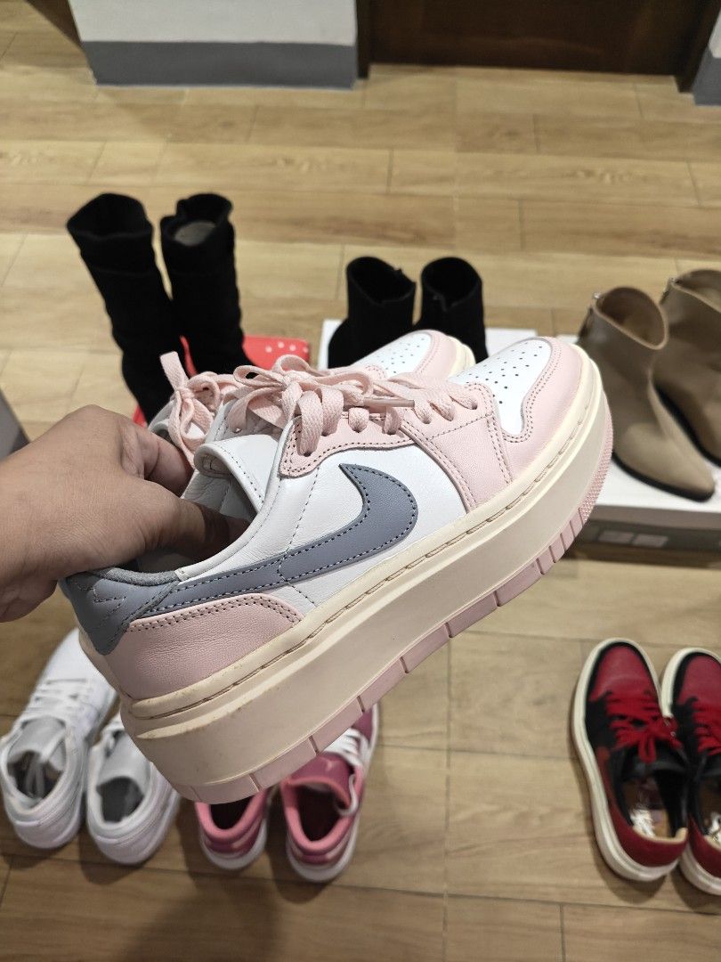 Air Jordan gibi aldo s&h (Category: Sneakers) located in Manila. Submitted by boldwater.cf8a35 (Listing ID 1461191792, Image 2). Description: Letting go of some of my preloved pairs . still in mint condition no issue ♥️Nike Jordan all original size US7 except the pink one (size 5Y - 37.5cm) No box ♥️Gibi Boots used once only US7 ♥️Aldo Boots used once only US 7 ♥️S&H boots used once only US 7 📍 Location Tanza Cavite message me for individual pri