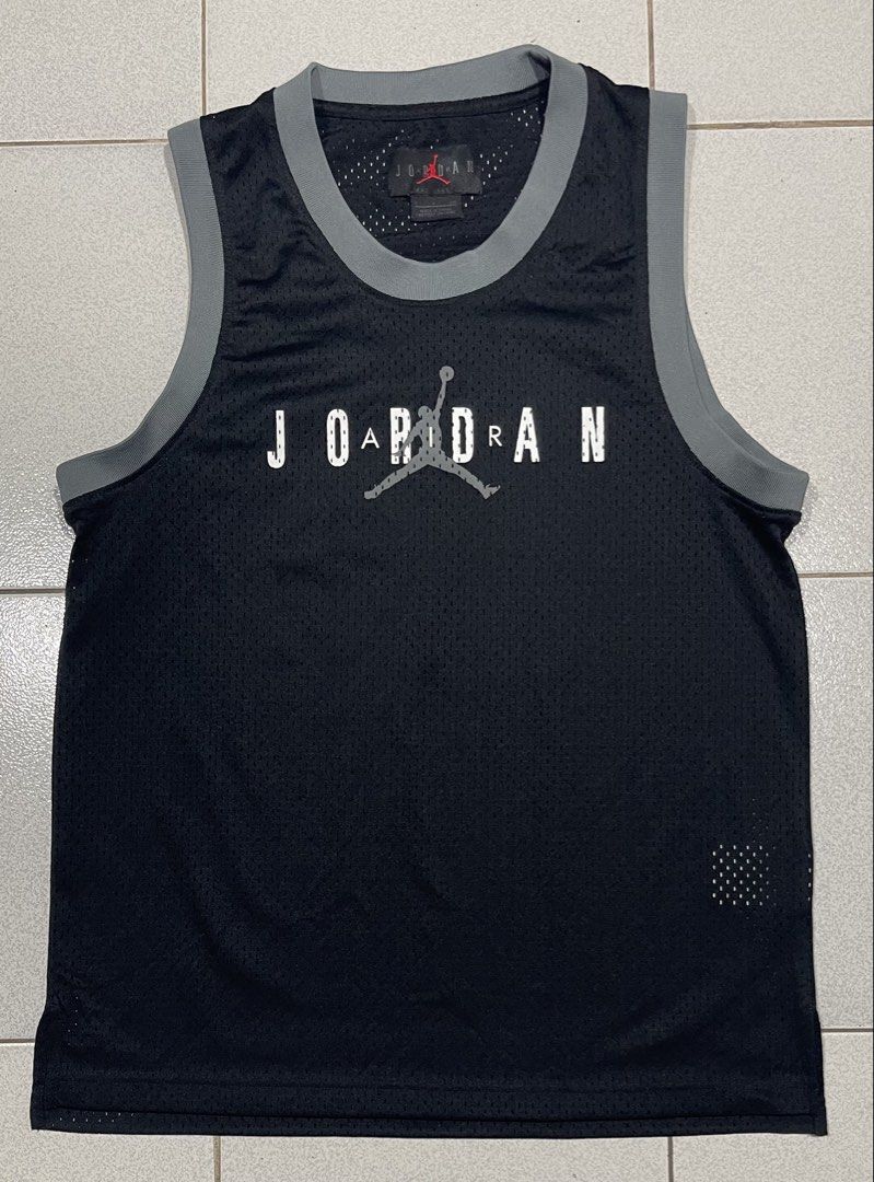 Air Jordan Sleeveless (Category: Activewear) located in Mandaue City. Submitted by MJ_80 (Listing ID 1461195704, Image 1). Description: Mens Air Jordan Jumpman Sport DNA Quick Dry Breathable Basketball Vest Small on tag Dimes: 19 X28 See photos for measurements Color rate & Condition: 9.8/10 Price: 1,150 .
