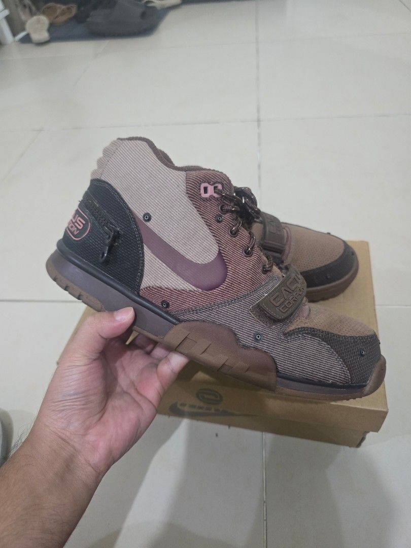 Air Trainer 1 Cactus Jack SP (Category: Sneakers) located in Mandaluyong City. Submitted by true.sneaks (Listing ID 1461286526, Image 2). Description: For Sale Air Trainer 1 Cactus Jack SP Size 11 mens Used Complete with box With minor issues 4,500 Mandaluyong.