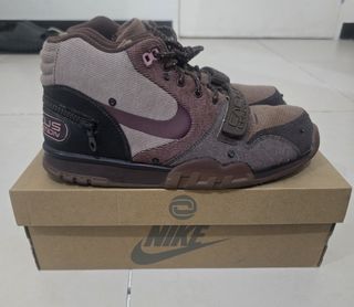 (Category: ) located in . Submitted by true.sneaks (Listing ID 1461286526, Image 1). Description: .