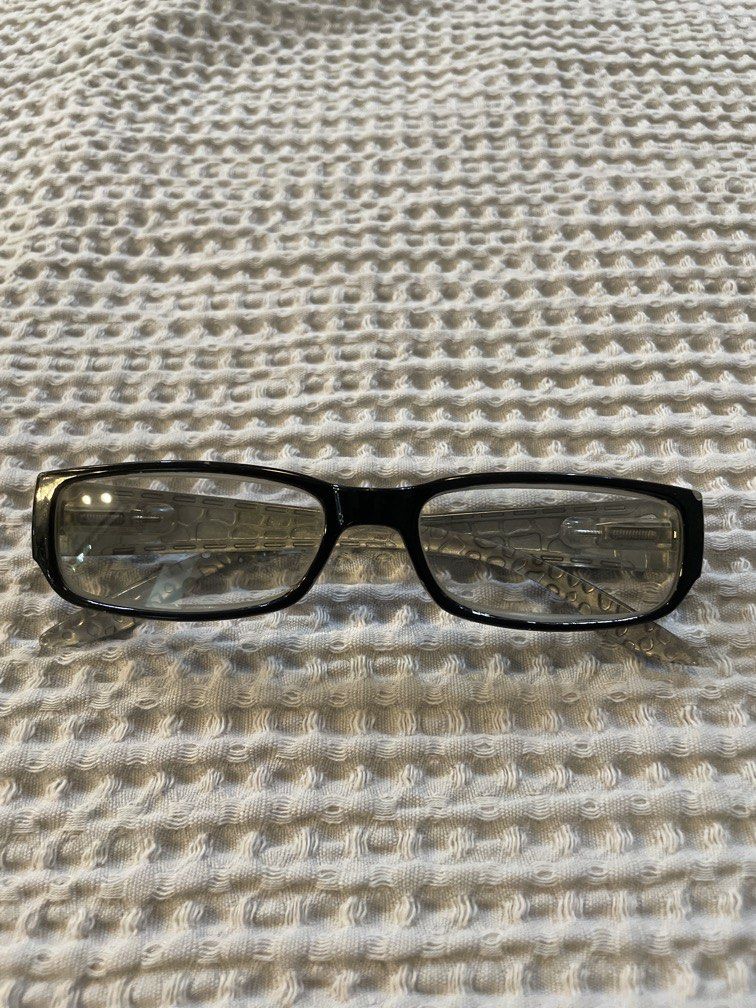 Alligator design eyeglass frame (Category: Sunglasses & Eyewear) located in Las Pinas. Submitted by yourneighbortotoro (Listing ID 1461135038, Image 1). Description: .