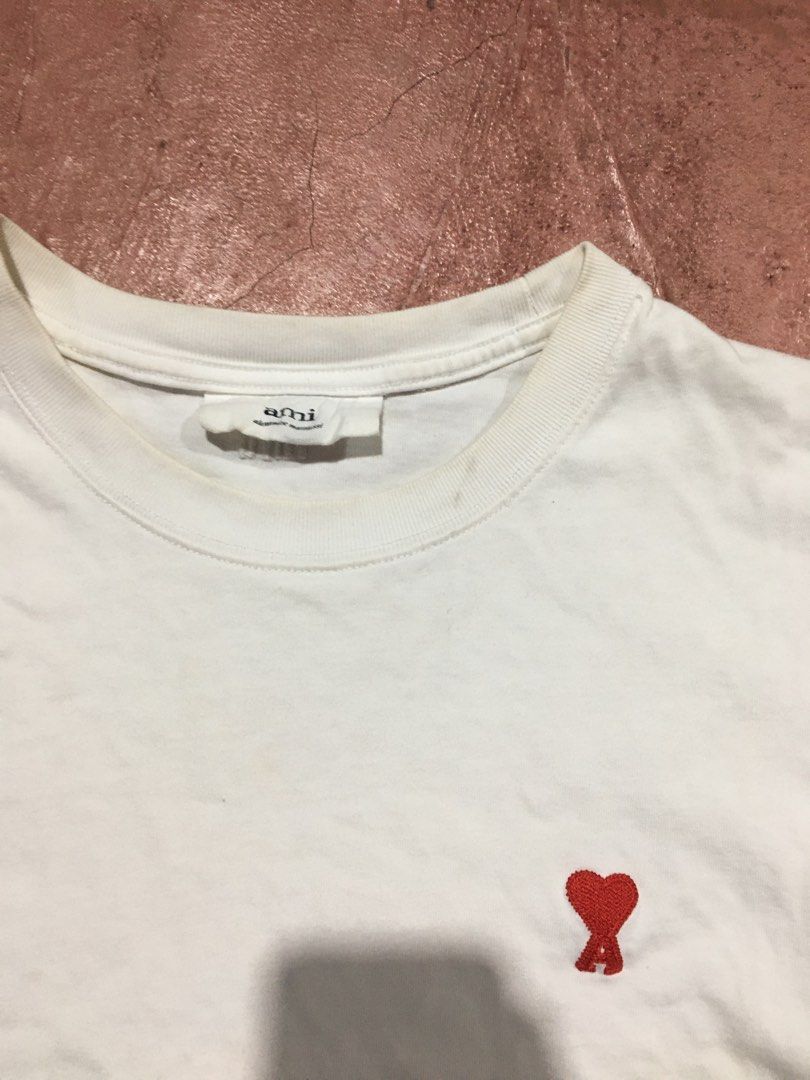 AMI Tshirt (Category: Activewear) located in Cagayan de Oro. Submitted by rosellersumod-ong (Listing ID 1461263469, Image 3). Description: excellent condition no issue : Need wash only 21/27 Cr9 or better/10.