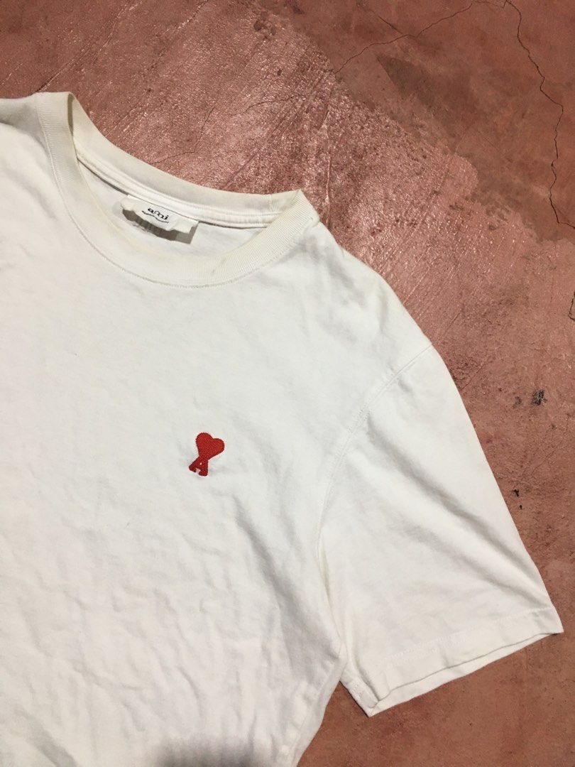 AMI Tshirt (Category: Activewear) located in Cagayan de Oro. Submitted by rosellersumod-ong (Listing ID 1461263469, Image 2). Description: excellent condition no issue : Need wash only 21/27 Cr9 or better/10.