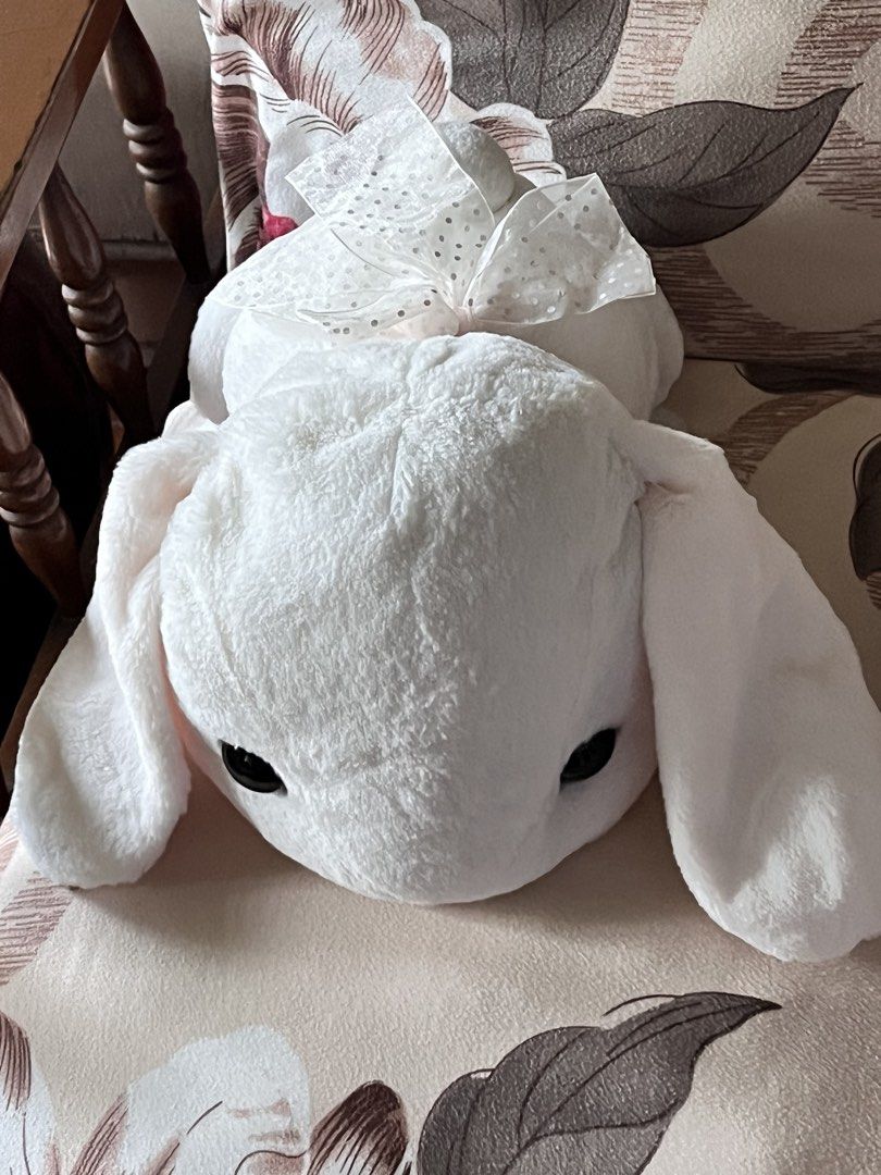 Amuse bunny white #2 (Category: Designer & Blind Box Toys) located in Paranaque City. Submitted by bonsaiart (Listing ID 1461231835, Image 1). Description: Pre owned Good condition 500+sf No to cod/ cop/meetup No breaking of bundle or set Payment via gcash or Paymaya Shipping via j&t.