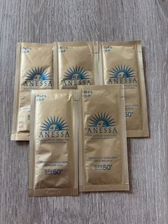 （分類：）位於 。 由 leennnnny 提交（商品編號 1461139340，圖片 1）。簡介： 。