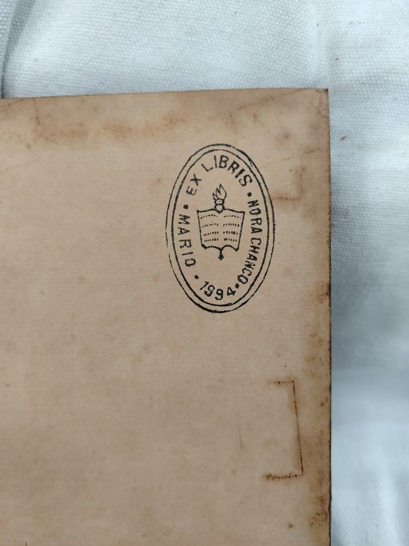 Antique Book Espinas De Una Flor (Category: Assessment Books) located in Quezon City. Submitted by warmgem.dde5c0 (Listing ID 1461140388, Image 2). Description: - Antique book titled "Espinas De Una Flor" - Novel by Don Manuel Angelón - Quinta Edición (Fifth Edition) - Published in Barcelona, 1892 - Features vintage aesthetic with aged pages and cover - Ideal for collectors and history enthusiasts.
