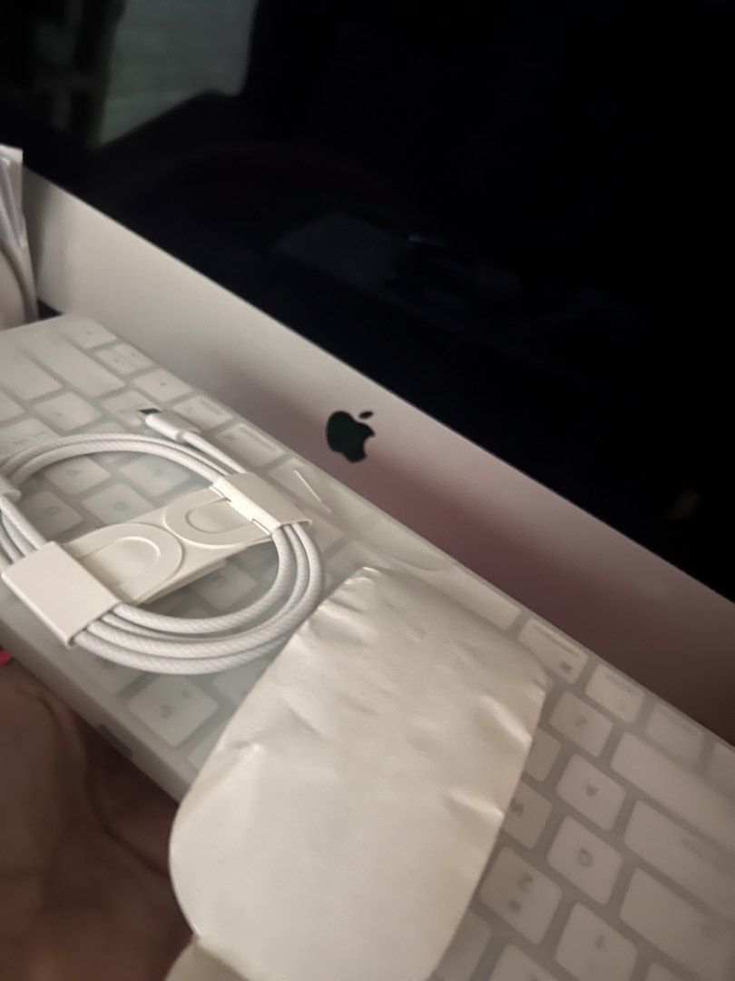 Apple Magic Keyboard and Magic Mouse 2 (Category: Computer Keyboard) located in Las Pinas. Submitted by sashimex (Listing ID 1461285758, Image 1). Description: - Apple Magic Keyboard (White) - Apple Magic Mouse 2 (White) - Includes original charging cable - All original packaging included.