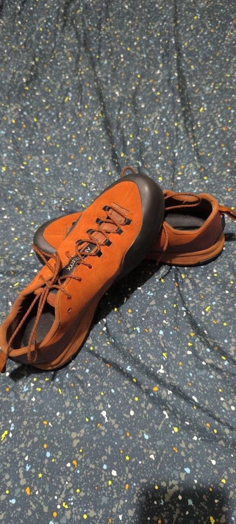 Arc'teryx Konseal AR (Category: Sneakers) located in Cabuyao City. Submitted by bdeborja1291 (Listing ID 1461259236, Image 2). Description: - Arc'teryx CONSEAL AR shoes - Vibrant orange suede and leather construction - High-traction Vibram soles for superior grip - Secure lace-up closure - Ideal for daily use outdoor activity hiking climbing size: 8.5 price: 3500 09322040049.