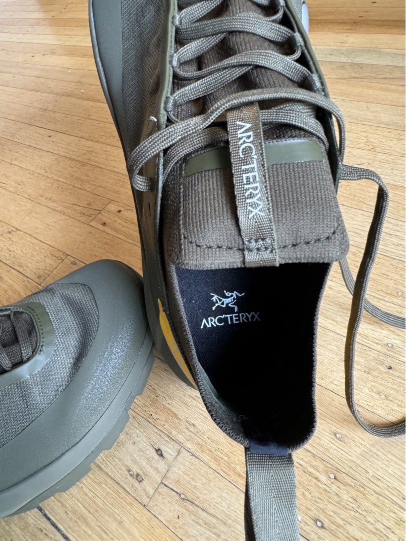 Arc’teryx Vertex Alphine GORE-TEX (Category: Sneakers) located in Pasig City. Submitted by canadianlootstuts (Listing ID 1461124440, Image 3). Description: Brand new condition. Only tried on by my brother and a bit smaller for him. Size 10 True fitting. Never used for a long run/hike. Bought in Arc’teryx store in Vancouver Canada for 270 CAD plus tax. Selling for almost half the price. Available this end of September. Color: Olive Green Size: UK 