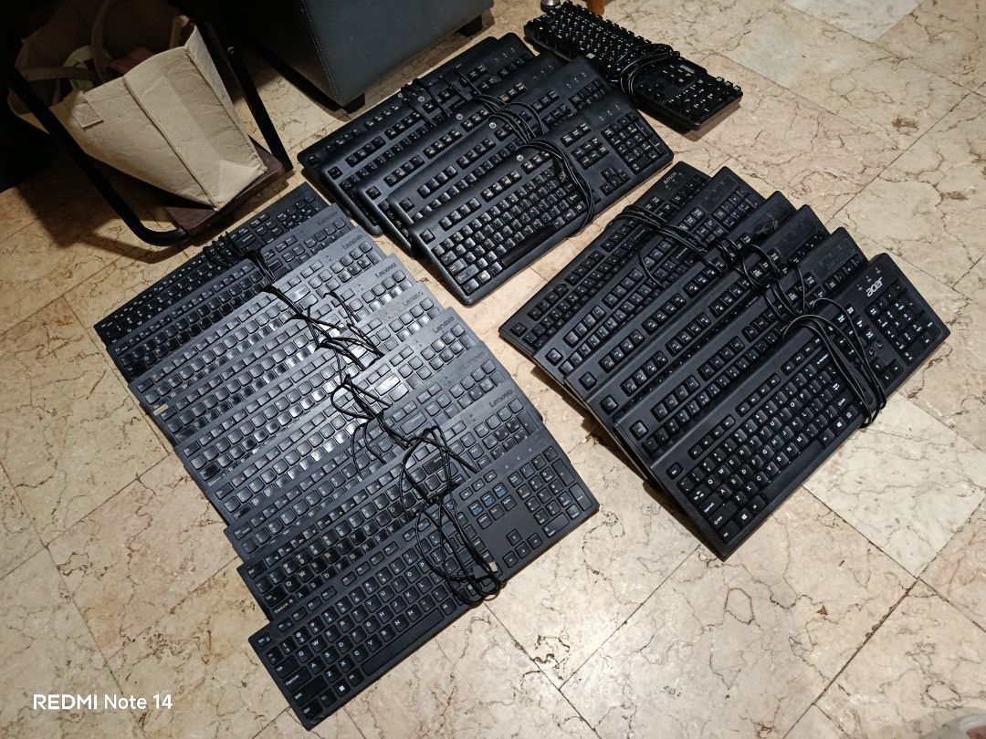 Assorted 2ndhand keyboards (Category: Computer Keyboard) located in Manila. Submitted by mackytiong93323 (Listing ID 1461269956, Image 1). Description: assorted 2ndhand keyboards in good condition 100 each can be pick up or via lalamove Las pinas area thanks.