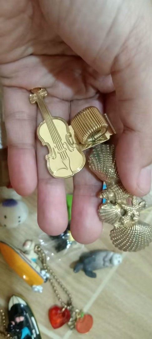 Assorted Cute Keychain Charms - Animals, Musical Instruments (Category: Other Stationery & Craft) located in Gapan. Submitted by montesnora80204 (Listing ID 1461323385, Image 3). Description: .