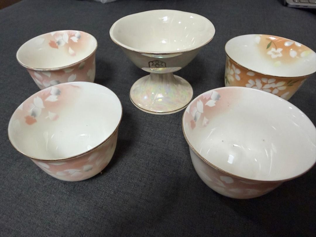 Assorted Teacup Set (Category: Coffee & Tea Tableware) located in Antipolo. Submitted by pennylane6972 (Listing ID 1461207832, Image 1). Description: This set includes: 4 pcs Teacups 1 pc Gaozu Cup •⁠ ⁠Pre-loved / good condition •⁠ ⁠Unbranded / no maker marking •⁠ ⁠Not antique •⁠ ⁠Perfect for display, decor or collection We ship through: 🚚 Lalamove and J&T NOTE: Shipping/Delivery will be shouldered by the buyer! 📍Upper Antipolo, Rizal.