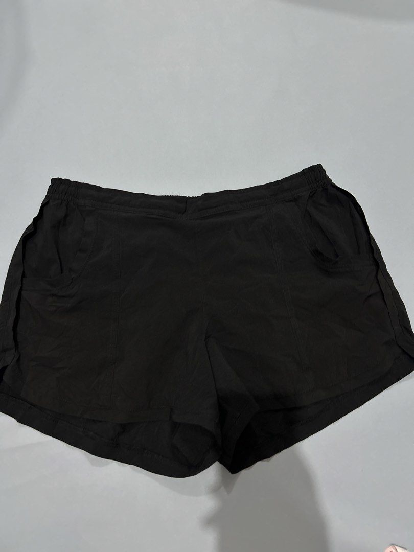 Athleta Running Short (Category: Activewear) located in Manila. Submitted by chen_clybelles (Listing ID 1461303232, Image 1). Description: .