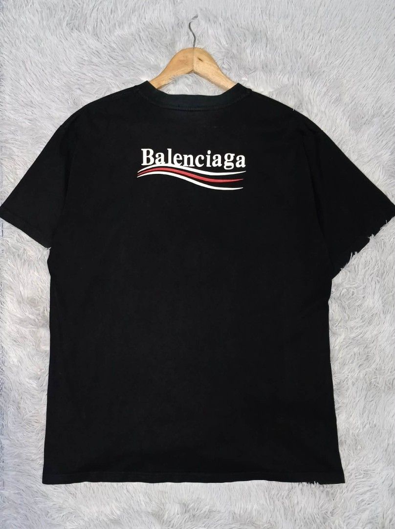 Authentic Balenciaga t-shirt (Category: Activewear) located in Magalang. Submitted by elmarie_10 (Listing ID 1461225534, Image 2). Description: .